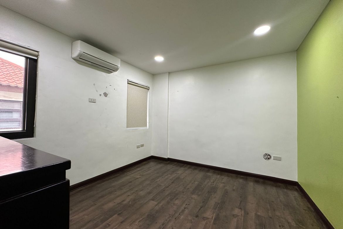 5 Bedroom House for Sale in Industrial Valley, Marikina, Metro Manila near LRT-2 Santolan – photo 6