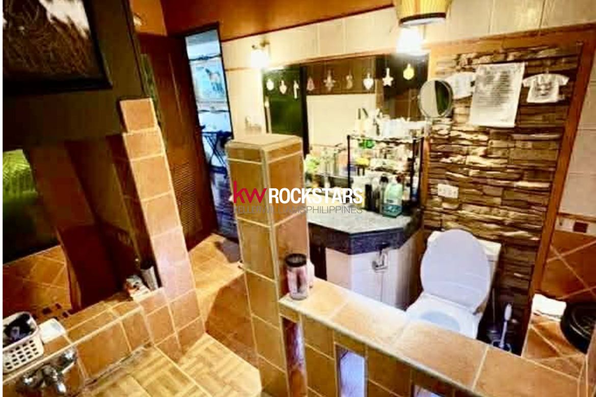 5 Bedroom House for Sale in Jesus de la Peña, Marikina, Metro Manila near LRT-2 Santolan – photo 4
