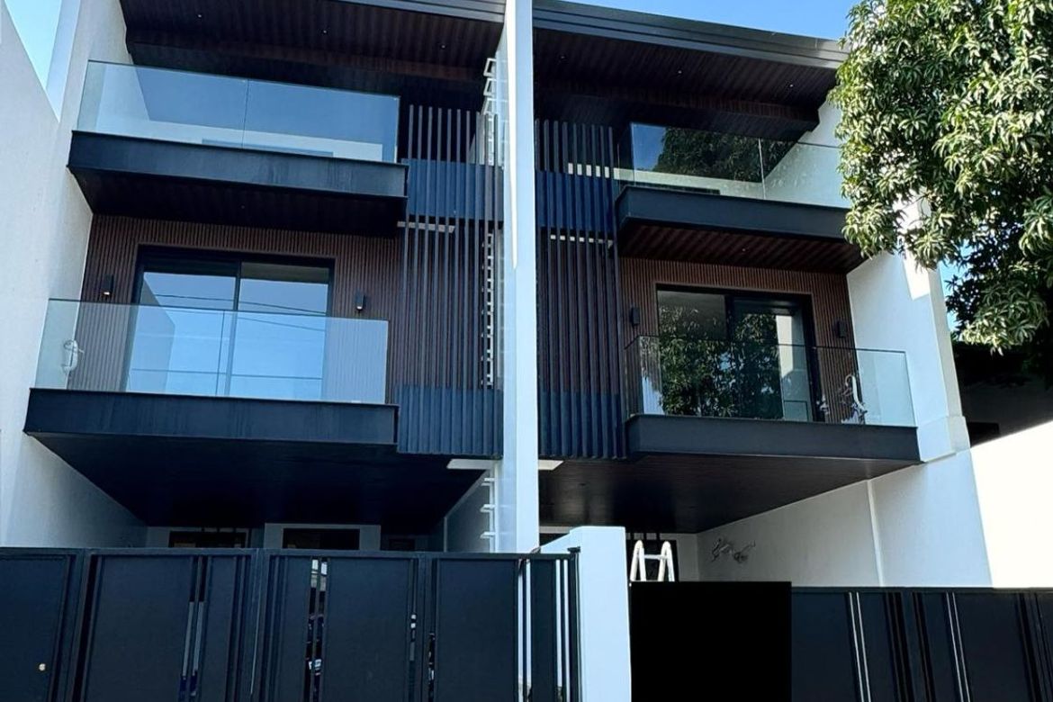 5 Bedroom House for Sale in Kapitolyo, Pasig, Metro Manila