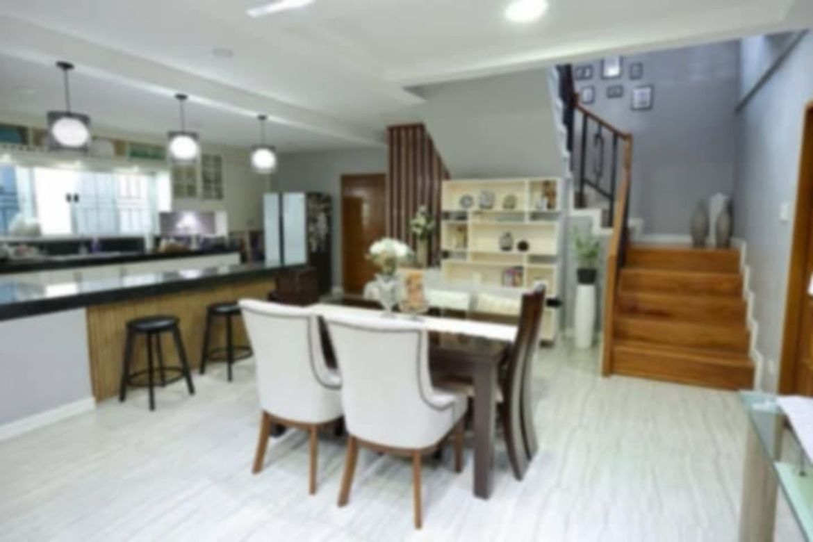 5 Bedroom House for Sale in Kaybagal North, Tagaytay, Cavite