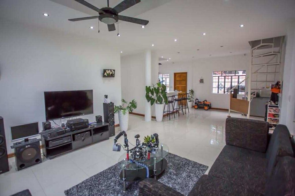 5 Bedroom House for Sale in Kinabag-An, Calape, Bohol – photo 6