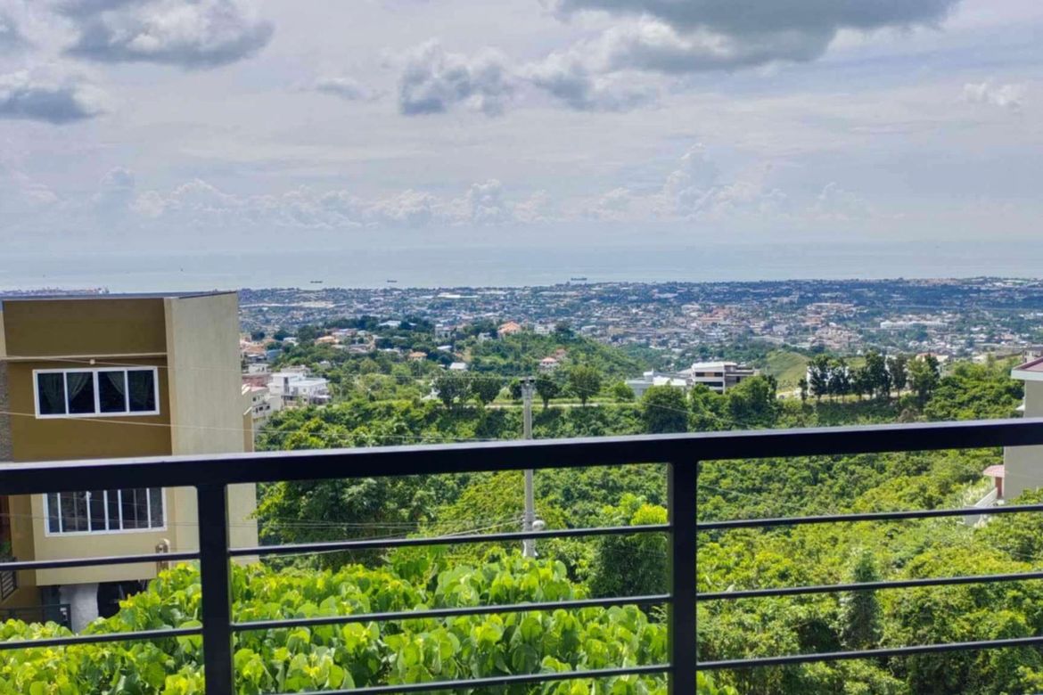 5 Bedroom House for Sale in Lagtang, Talisay, Cebu