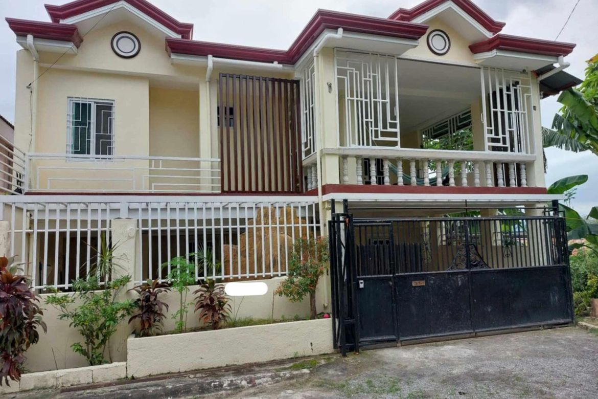 5 Bedroom House for Sale in Lawaan I, Talisay, Cebu
