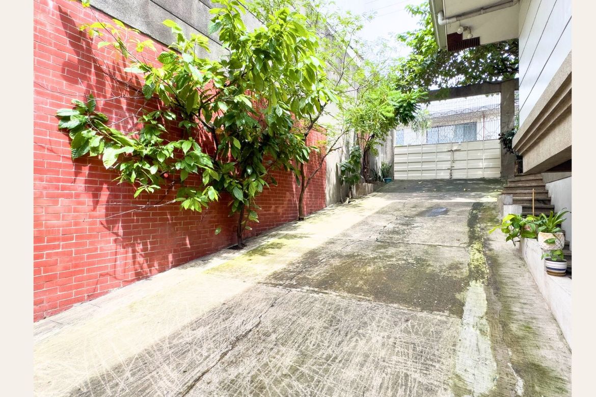 5 Bedroom House for Sale in Little Baguio, San Juan, Metro Manila – photo 7