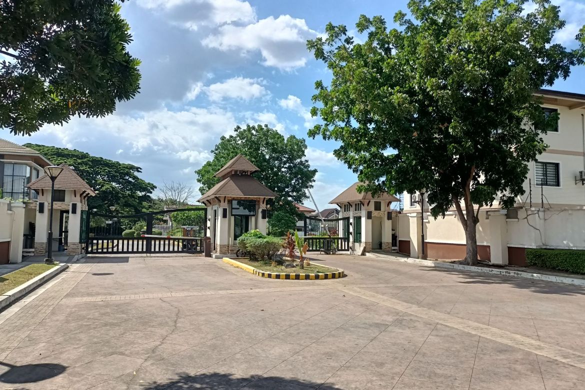 5 Bedroom House for Sale in Loma, Biñan, Laguna – photo 2