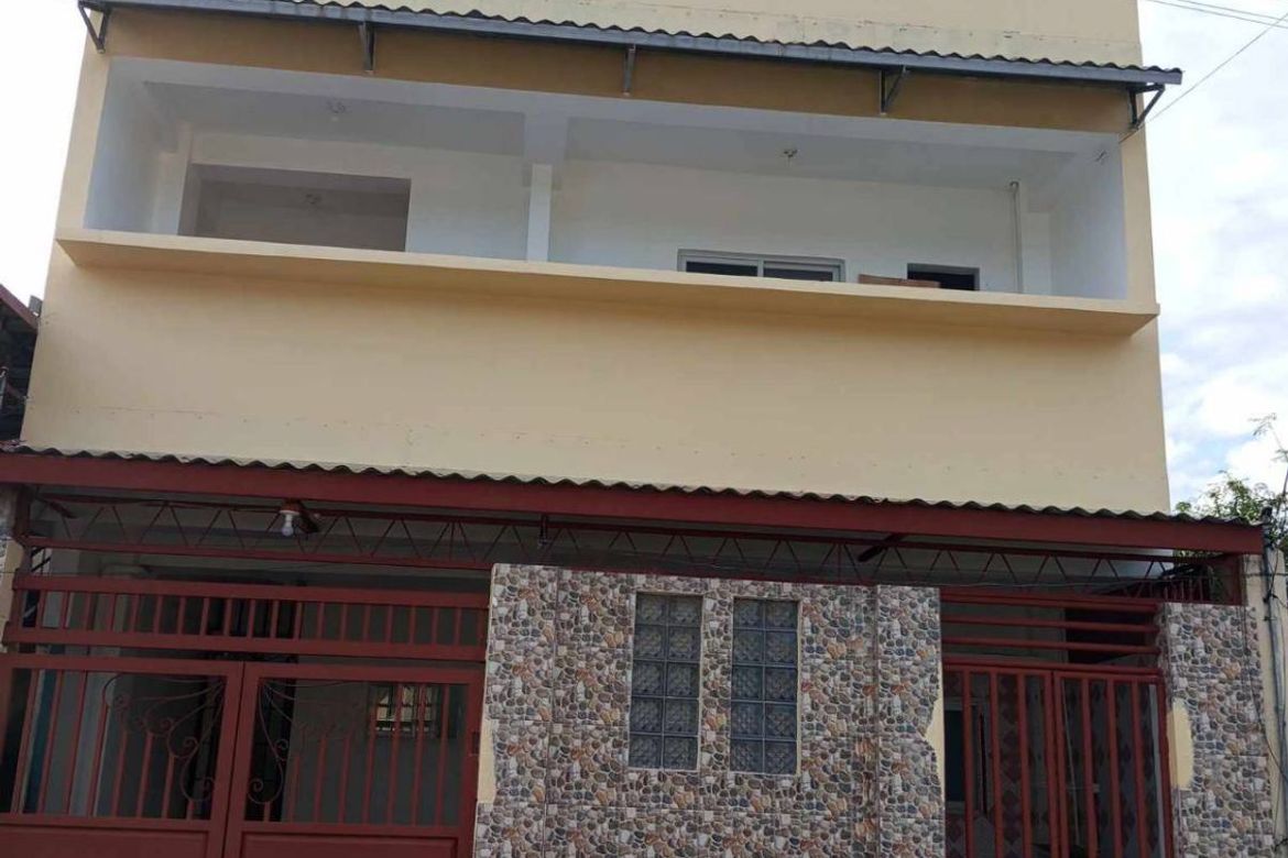 5 Bedroom House for Sale in Loma de Gato, Marilao, Bulacan