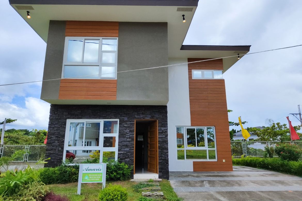 5 Bedroom House for Sale in Loma de Gato, Marilao, Bulacan