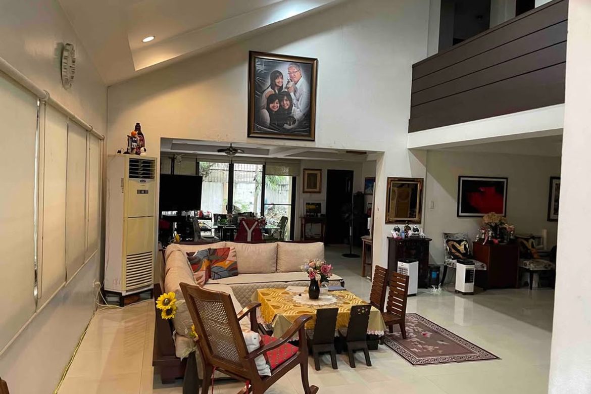 5 Bedroom House for Sale in Loyola Heights, Quezon City, Metro Manila – photo 5