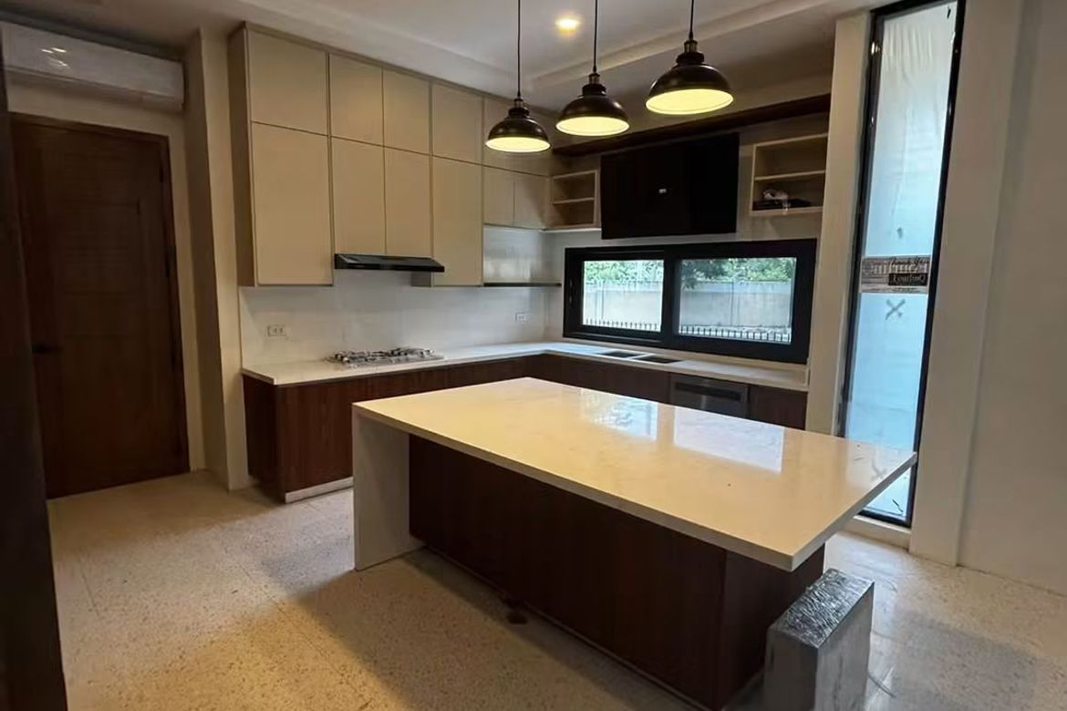 5 Bedroom House for Sale in Lumira Nuvali, Canlubang, Calamba, Laguna – photo 6