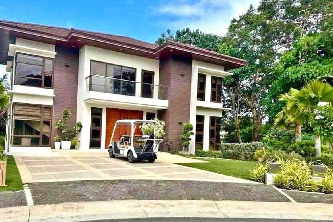 5 Bedroom House for Sale in Mabayo, Morong, Bataan