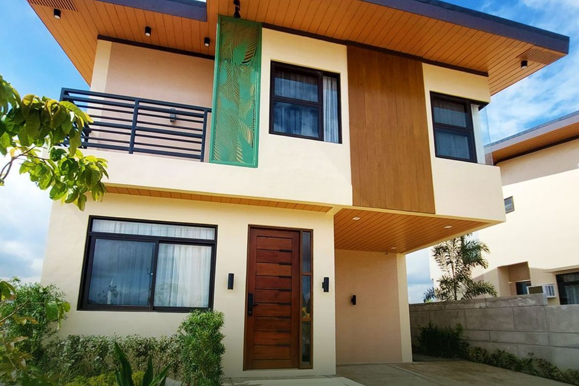 5 Bedroom House for Sale in Mabini, Lipa, Batangas