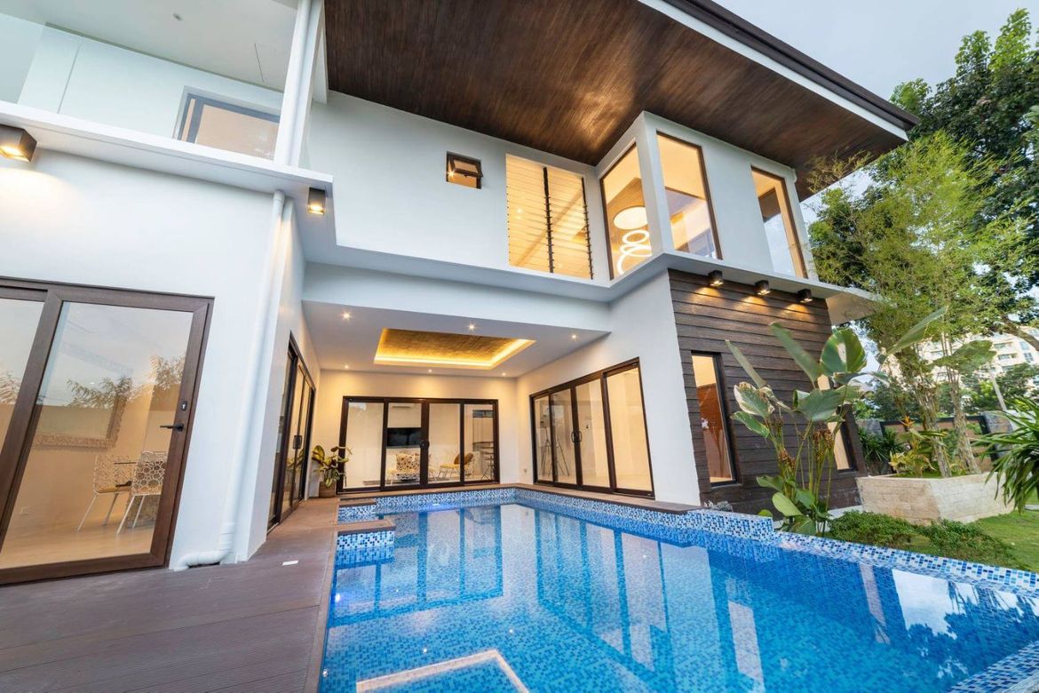 5 Bedroom House for Sale in Mactan, Lapu-Lapu, Cebu