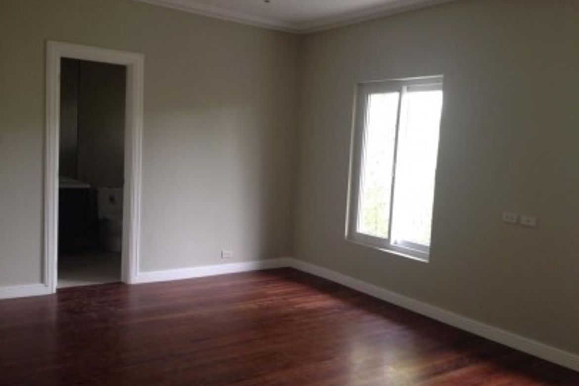 5 Bedroom House for Sale in Magallanes, Makati, Metro Manila near MRT-3 Magallanes – photo 2