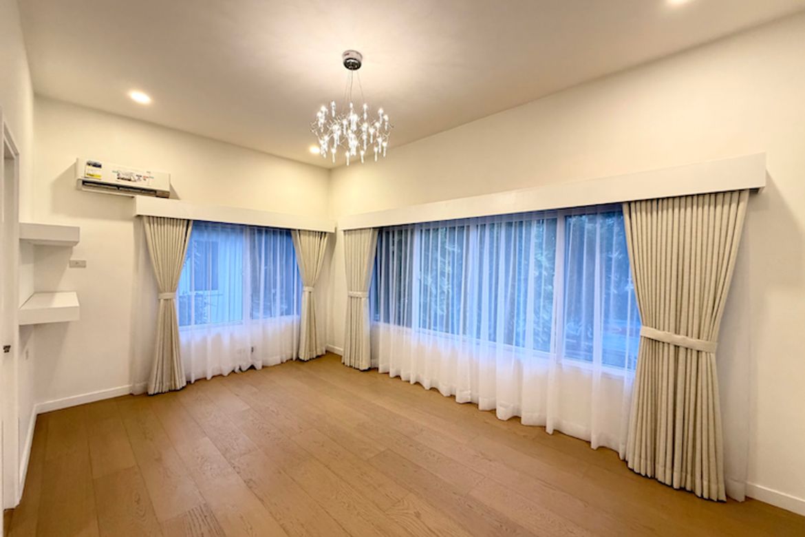5 Bedroom House for Sale in Magallanes Village, Magallanes, Makati City near MRT-3 Magallanes – photo 16