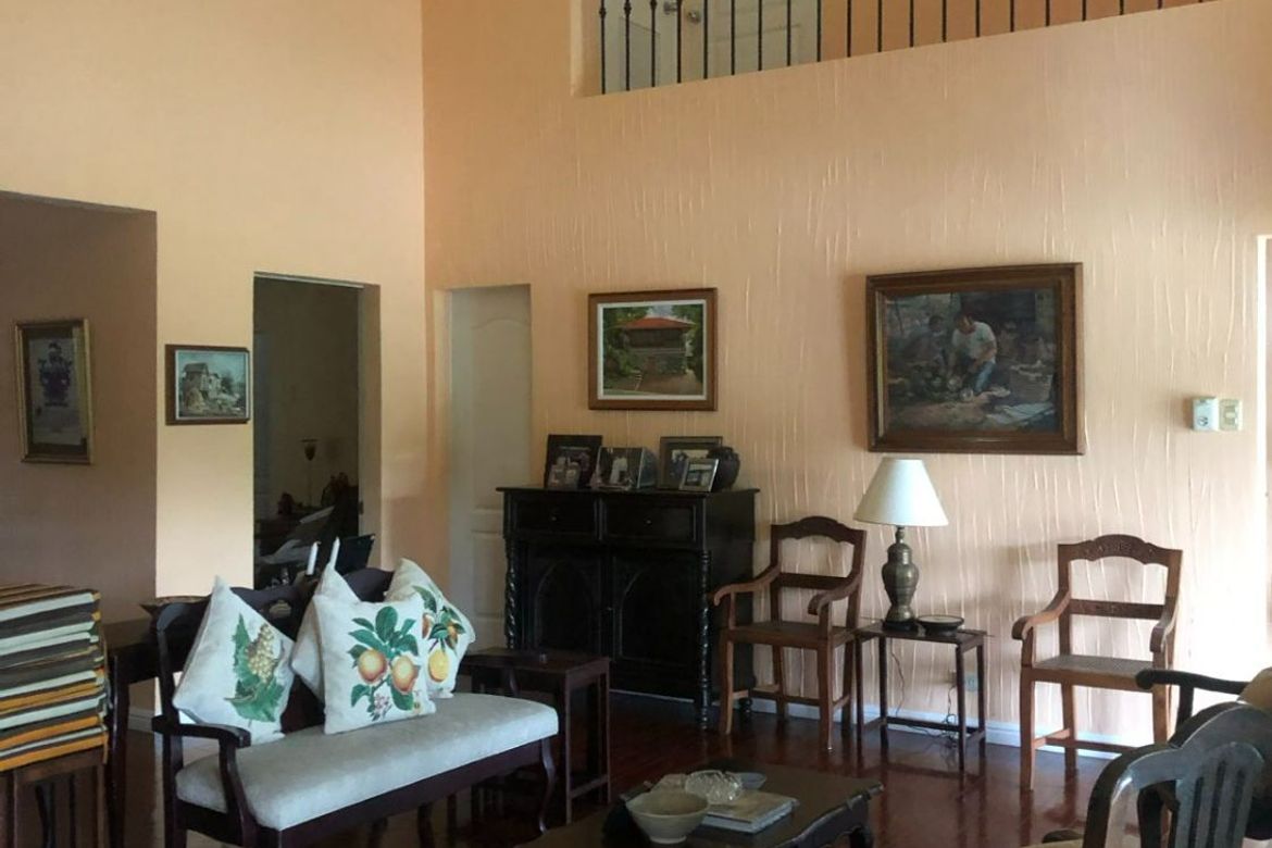 5 Bedroom House for Sale in Mahabang Dahilig, Lemery, Batangas