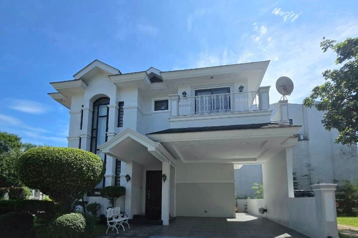 5 Bedroom House for Sale in MAHOGANY PLACE III, Bagong Tanyag, Taguig, Metro Manila