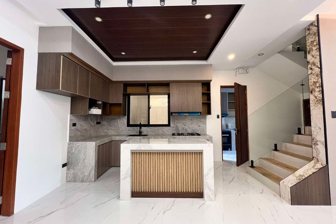 5 Bedroom House for Sale in Malabanias, Angeles, Pampanga – photo 3