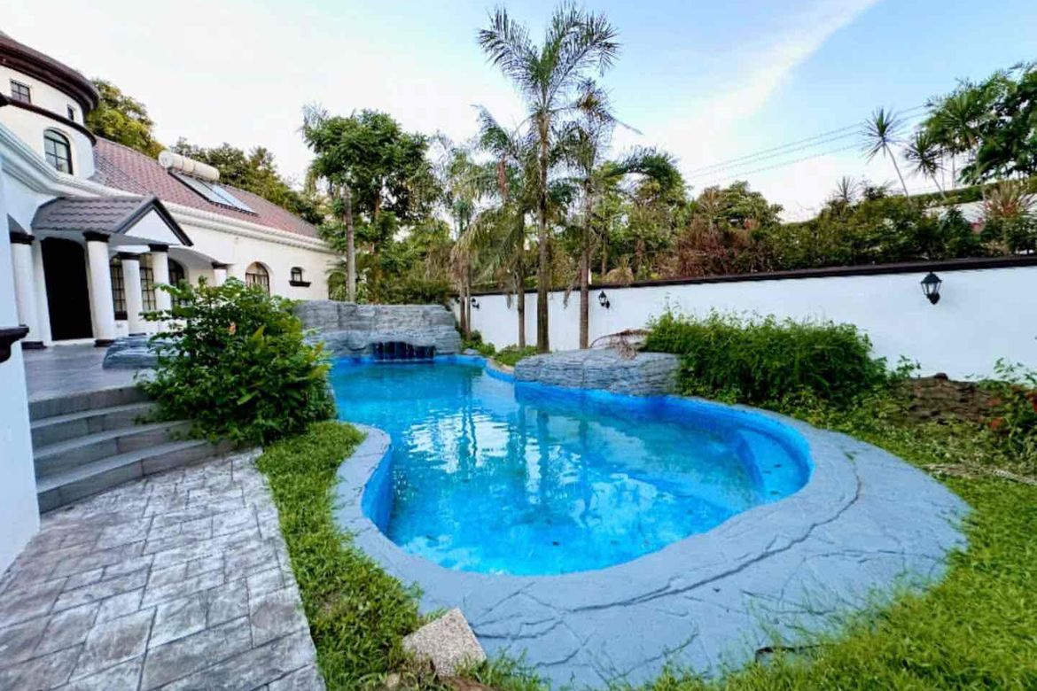 5 Bedroom House for Sale in Malabanias, Angeles, Pampanga – photo 2