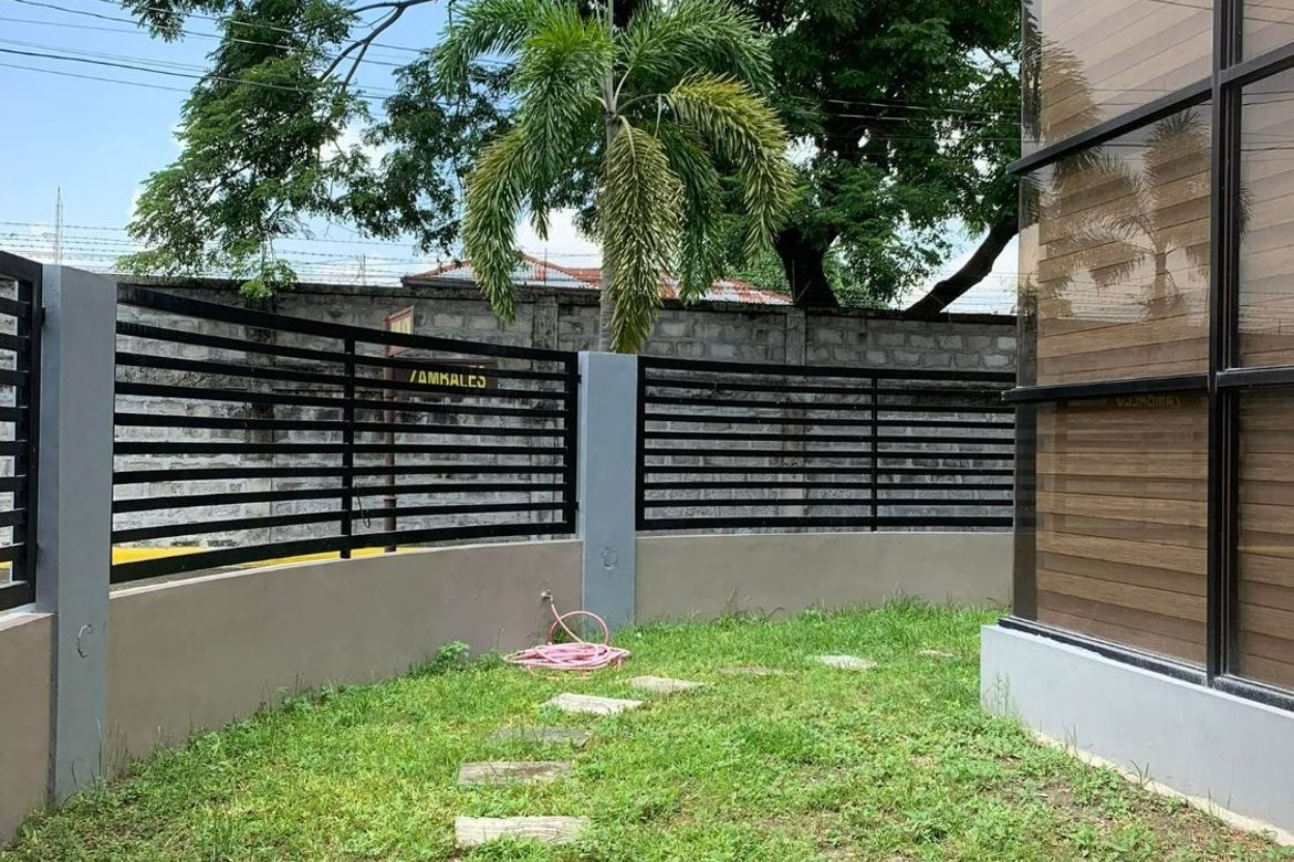 5 Bedroom House for Sale in Malabanias, Angeles, Pampanga – photo 2