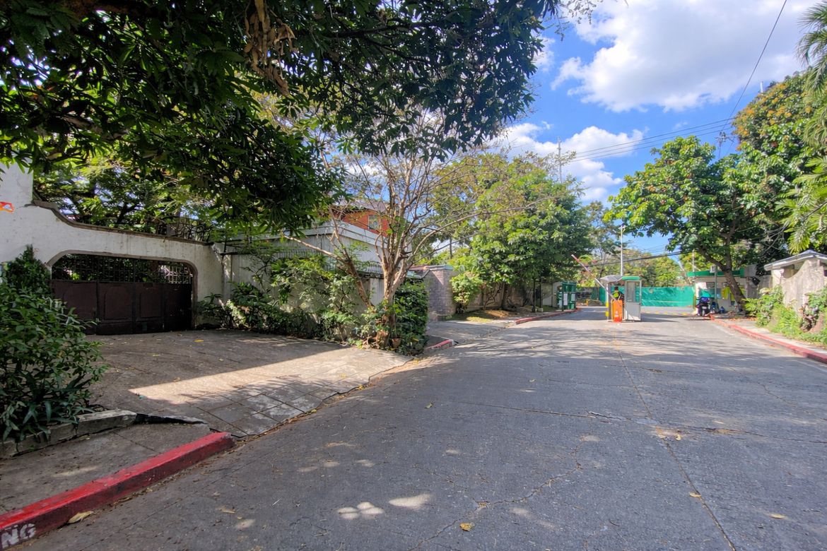 5 Bedroom House for Sale in Malate, Manila, Metro Manila near LRT-1 Pedro Gil – photo 8