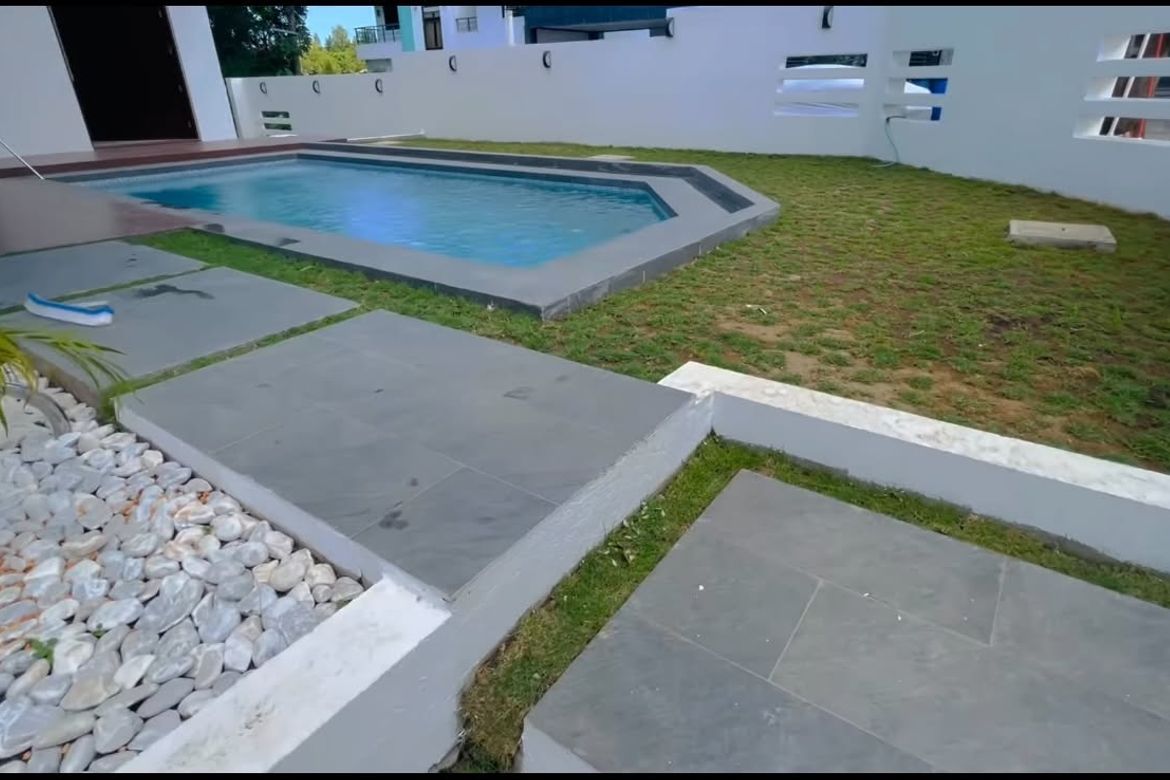 5 Bedroom House for Sale in Mangas I, Alfonso, Cavite – photo 4