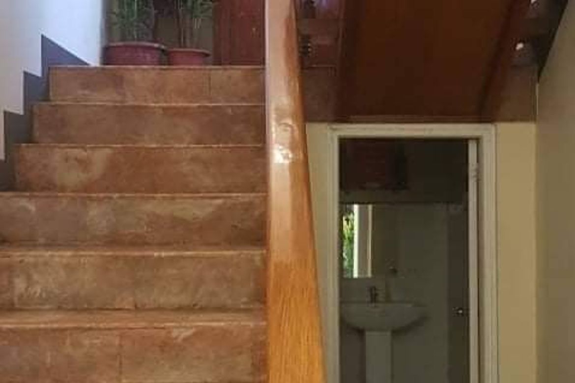 5 Bedroom House for Sale in Manila, Metro Manila near LRT-2 V. Mapa – photo 2