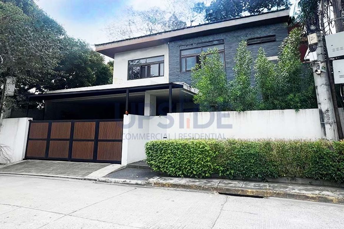 5 Bedroom House for Sale in Marcelo Green Village, Parañaque, Metro Manila
