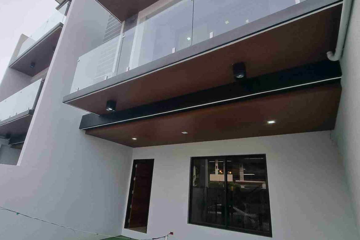 5 Bedroom House for Sale in Marikina Heights, Marikina, Metro Manila – photo 2