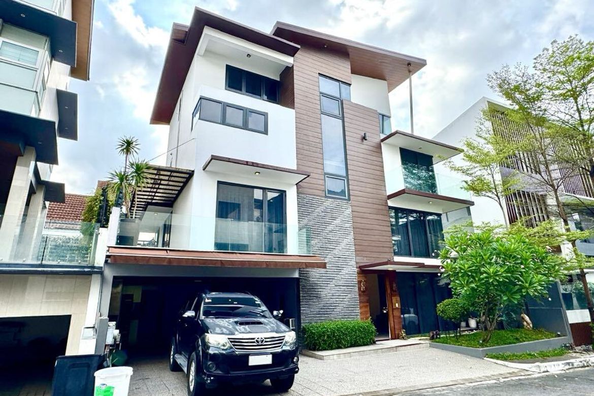 5 Bedroom House for Sale in McKinley Hill, Taguig, Metro Manila – photo 2