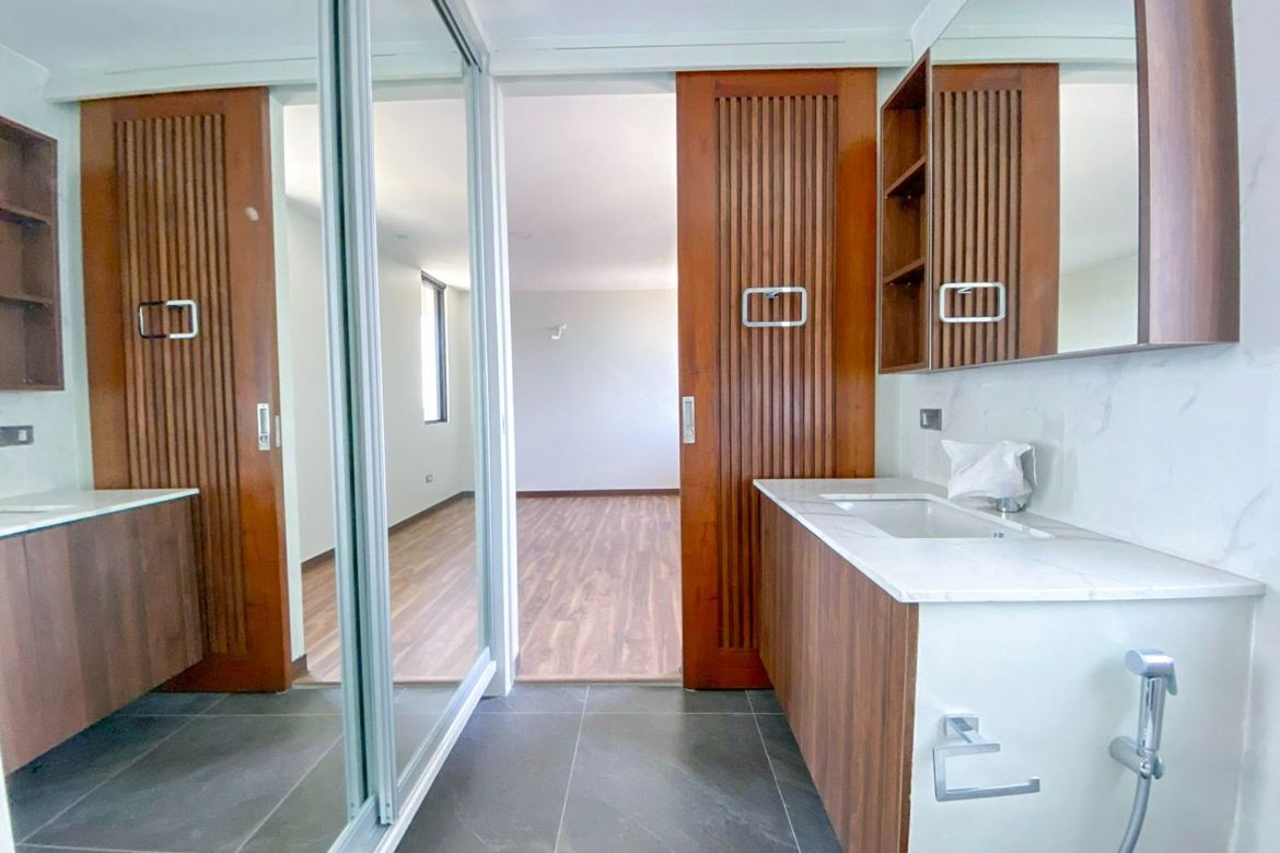 5 Bedroom House for Sale in McKinley Hill, Taguig, Metro Manila – photo 5