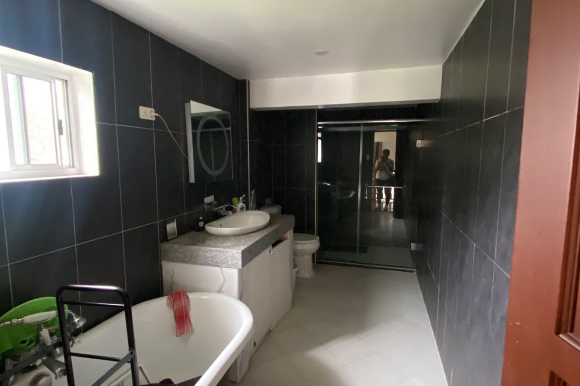 5 Bedroom House for Sale in McKinley Hill Village, McKinley Hill, Taguig, Metro Manila – photo 5