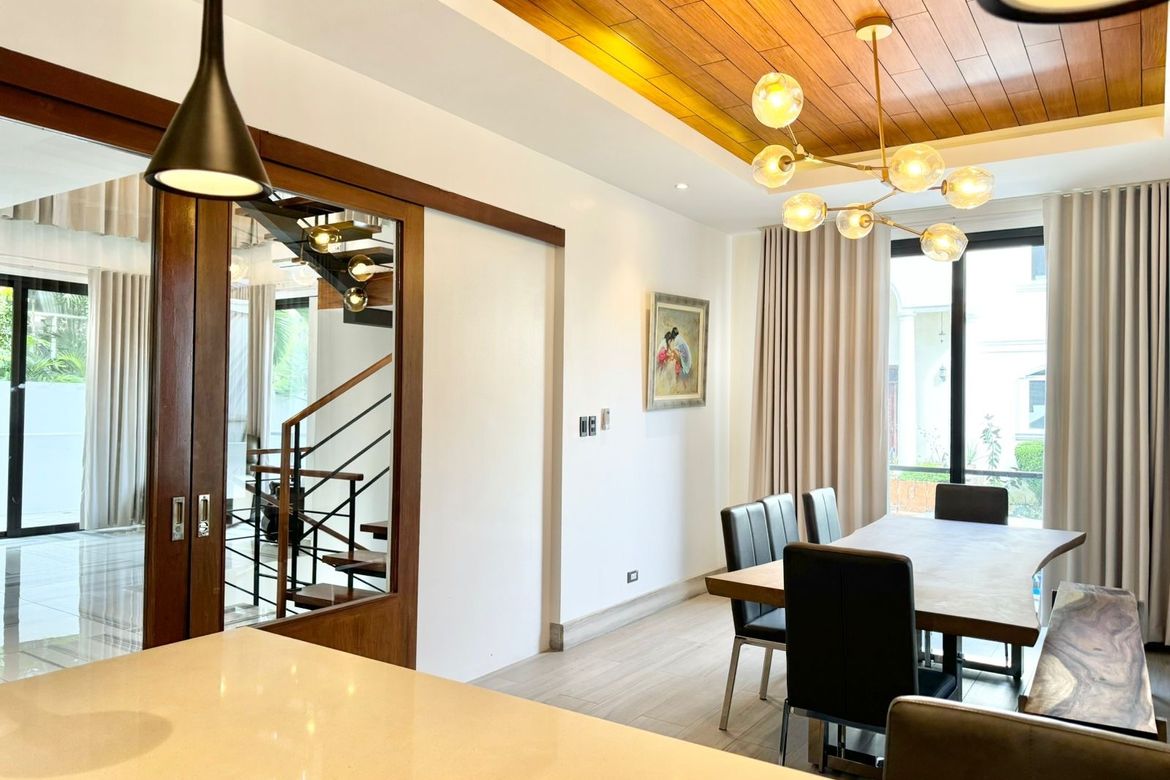 5 Bedroom House for Sale in McKinley Hill Village, McKinley Hill, Taguig, Metro Manila – photo 7