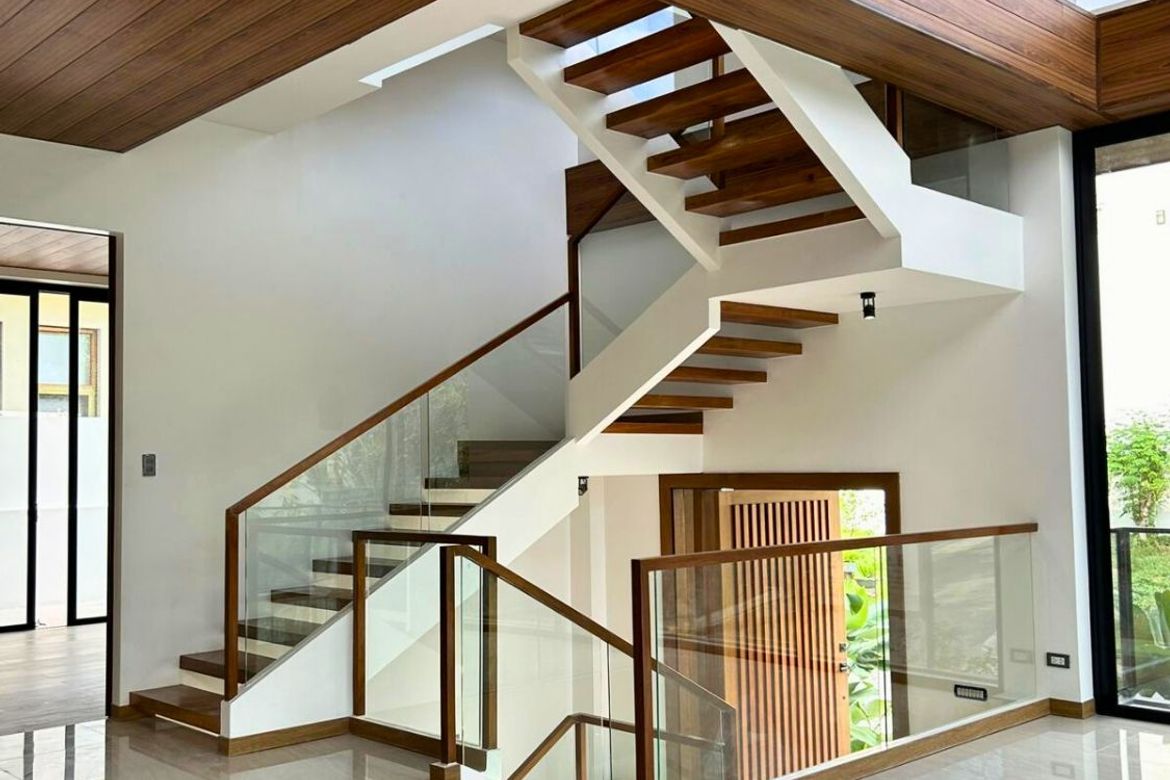 5 Bedroom House for Sale in McKinley Hill Village, McKinley Hill, Taguig, Metro Manila – photo 8