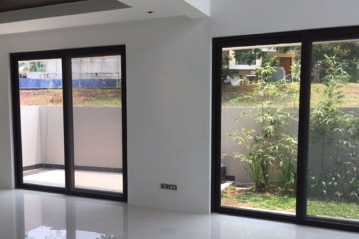 5 Bedroom House for Sale in McKinley Hill Village, McKinley Hill, Taguig, Metro Manila – photo 2