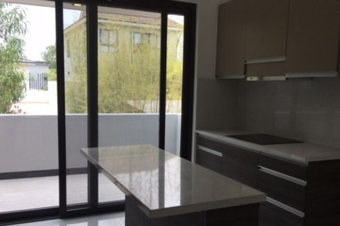 5 Bedroom House for Sale in McKinley Hill Village, McKinley Hill, Taguig, Metro Manila – photo 3