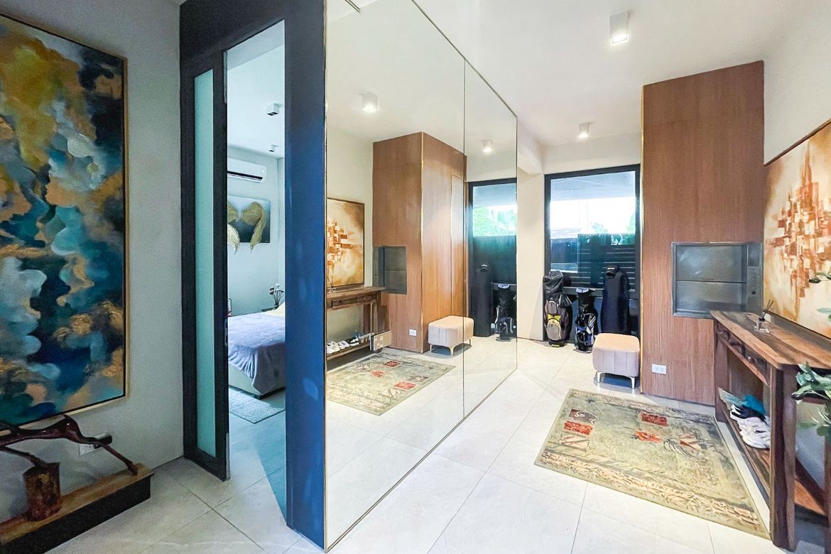 5 Bedroom House for Sale in McKinley Hill Village, McKinley Hill, Taguig, Metro Manila – photo 3