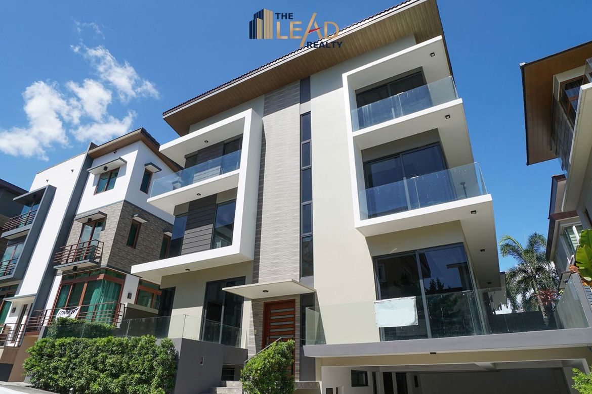 5 Bedroom House for Sale in McKinley Hill Village, McKinley Hill, Taguig, Metro Manila