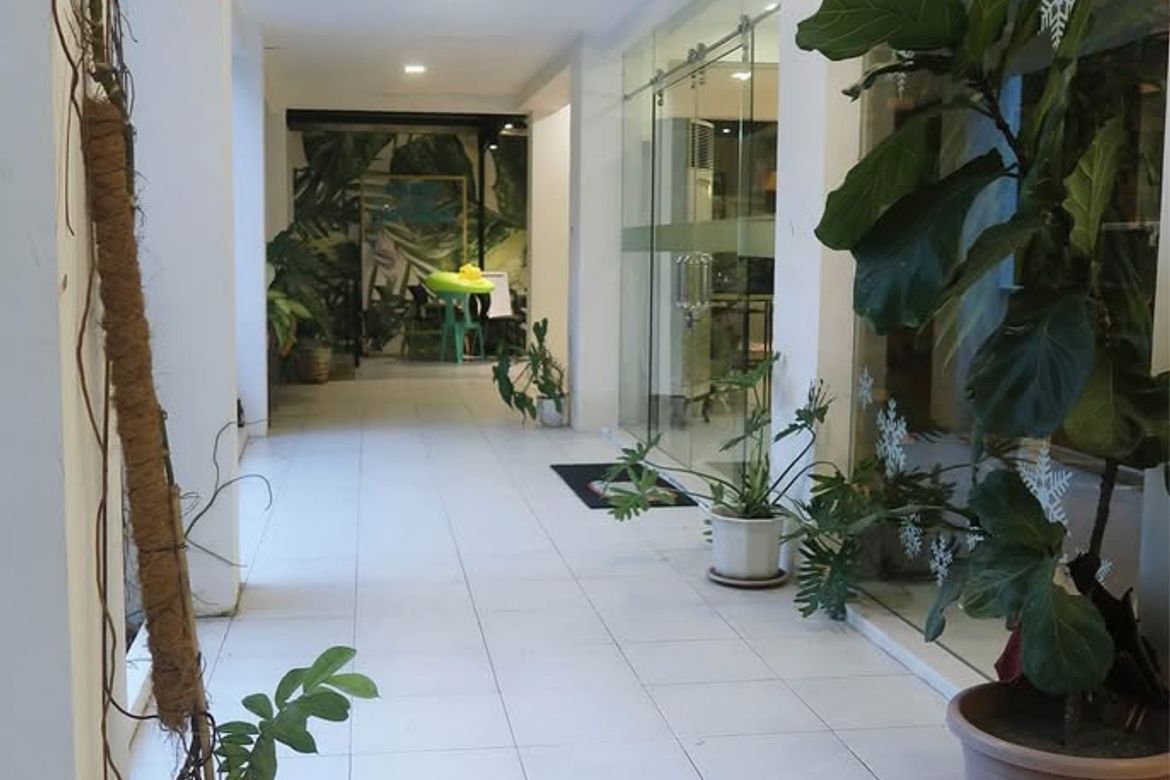 5 Bedroom House for Sale in Merville, Parañaque, Metro Manila – photo 4