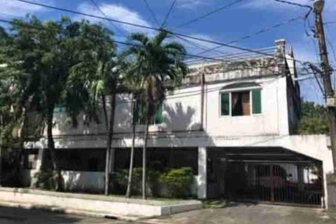 5 Bedroom House for Sale in Merville, Parañaque, Metro Manila – photo 2