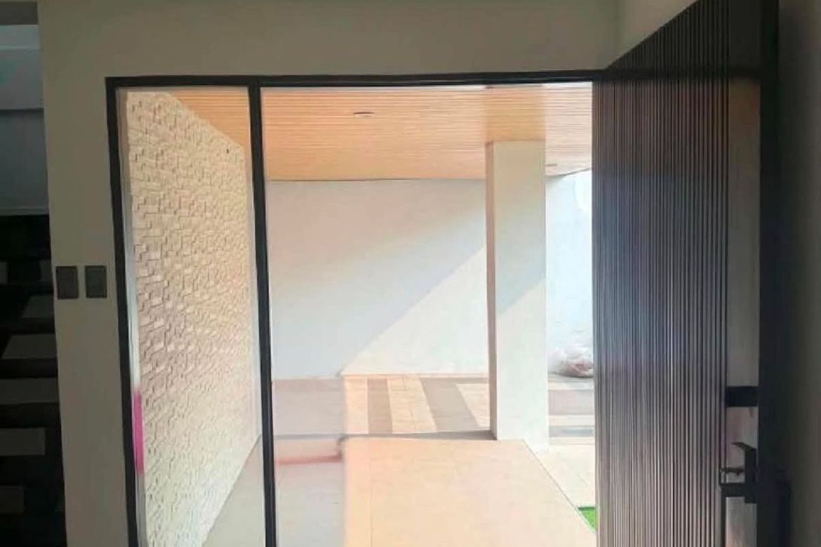 5 Bedroom House for Sale in Merville, Parañaque, Metro Manila – photo 7
