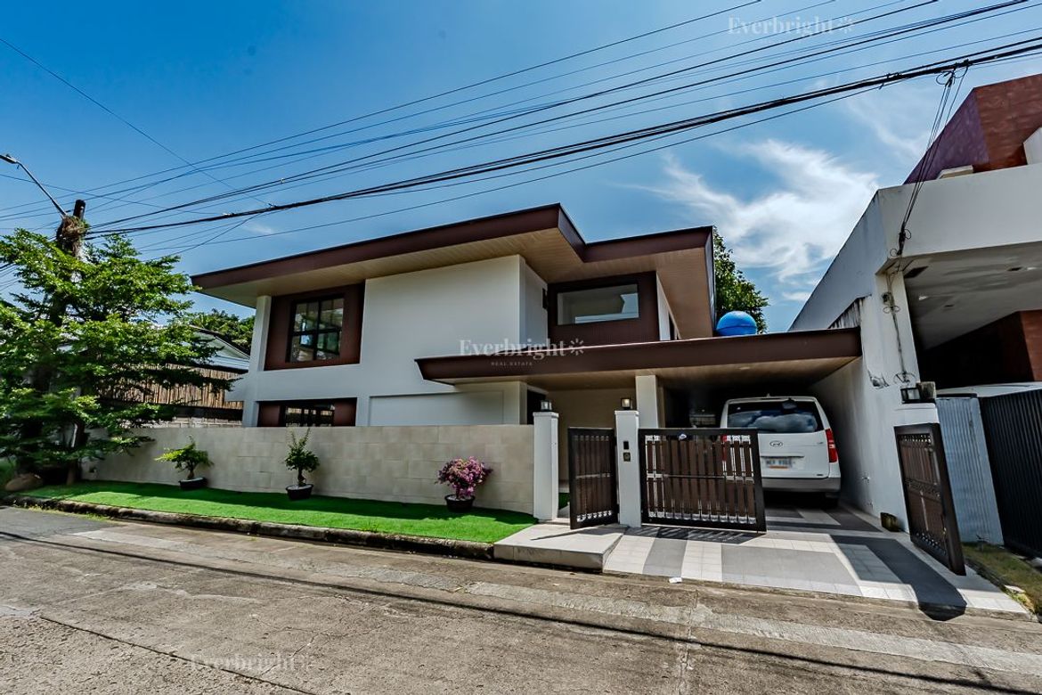 5 Bedroom House for Sale in Merville, Parañaque, Metro Manila – photo 8