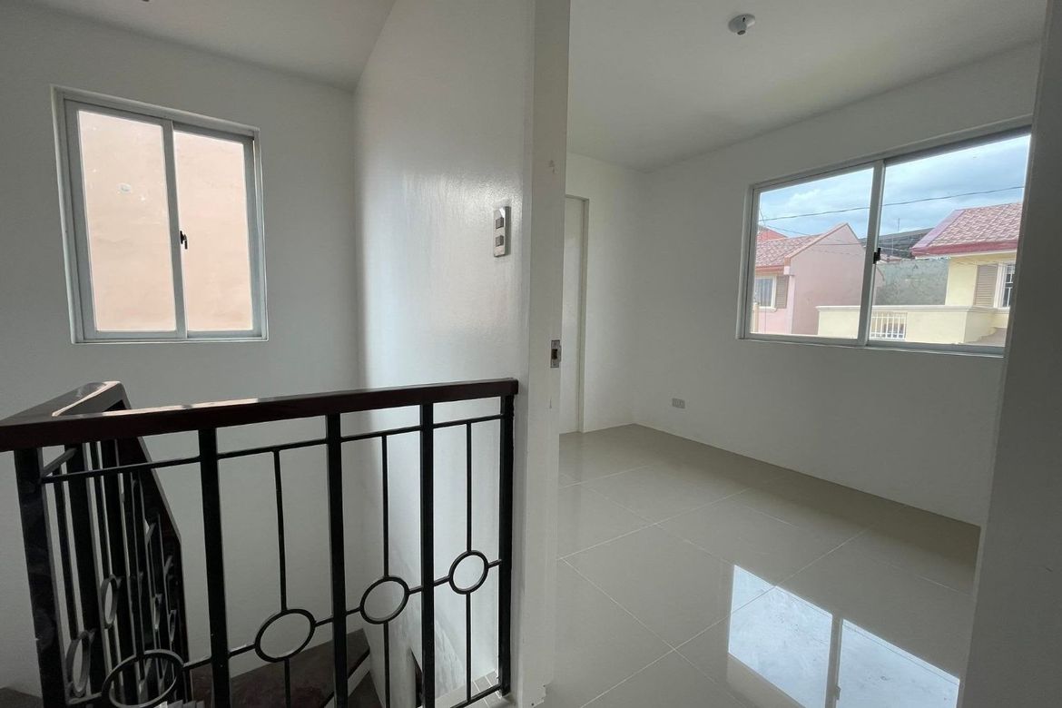 5 Bedroom House for Sale in Minien West, Santa Barbara, Pangasinan – photo 8