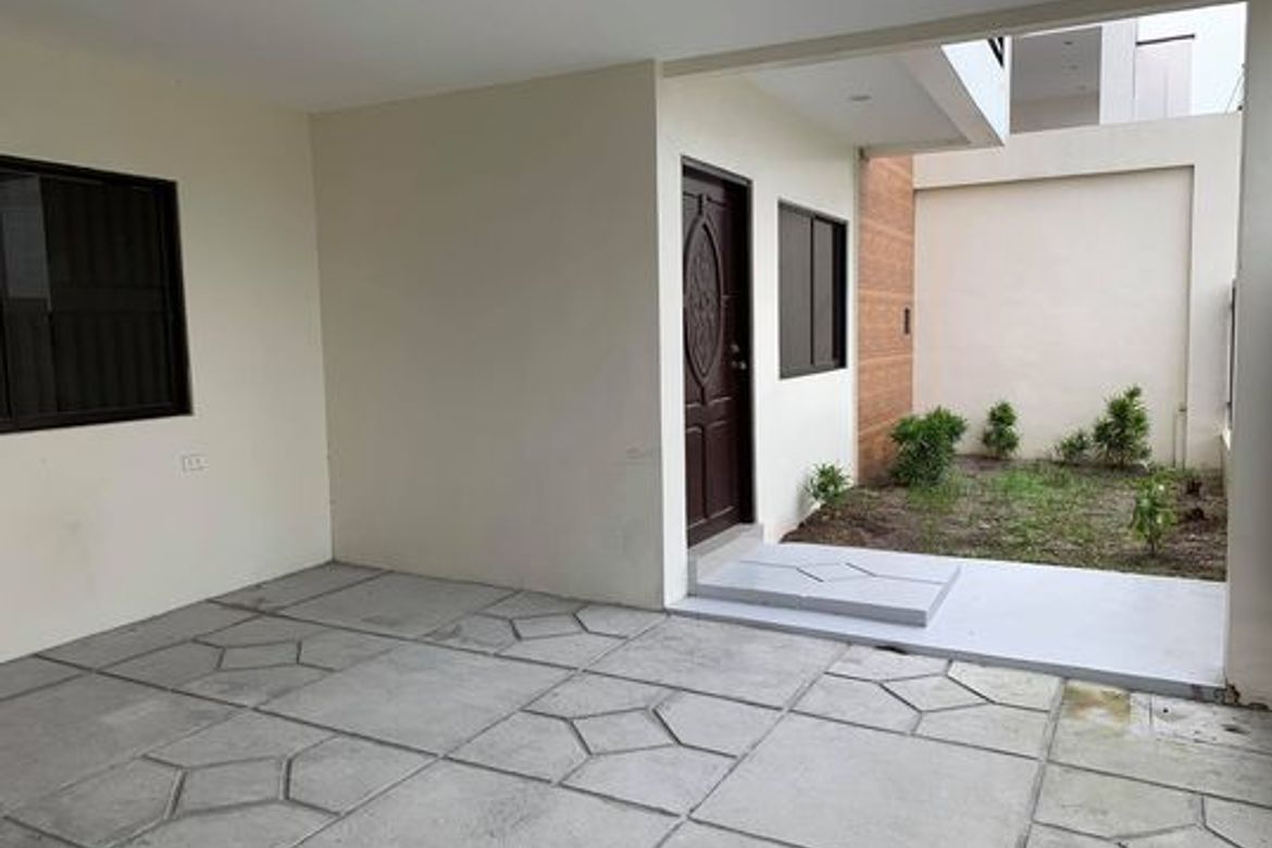 5 Bedroom House for Sale in Mining, Angeles, Pampanga – photo 2
