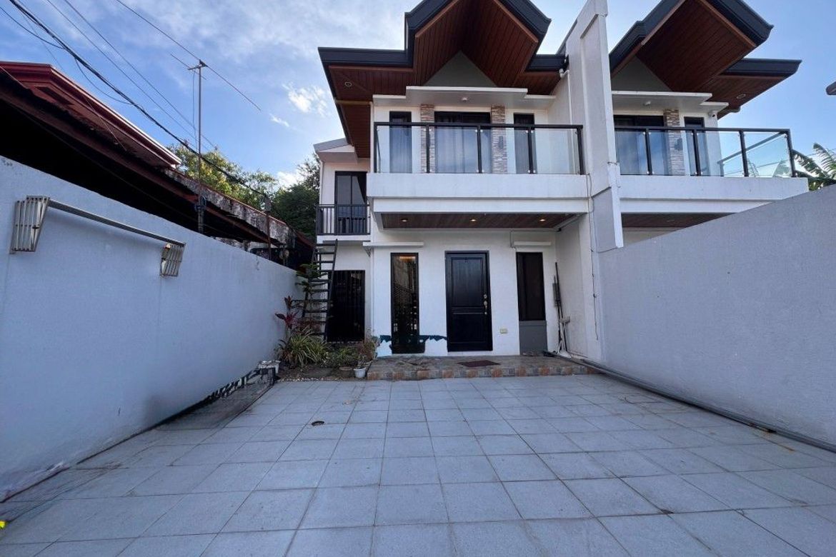 5 Bedroom House for Sale in Molino II, Bacoor, Cavite – photo 2