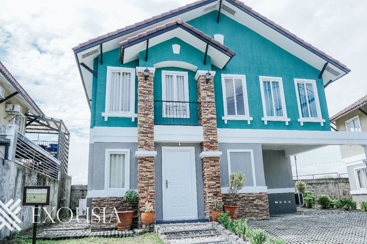 5 Bedroom House for Sale in Molino IV, Bacoor, Cavite