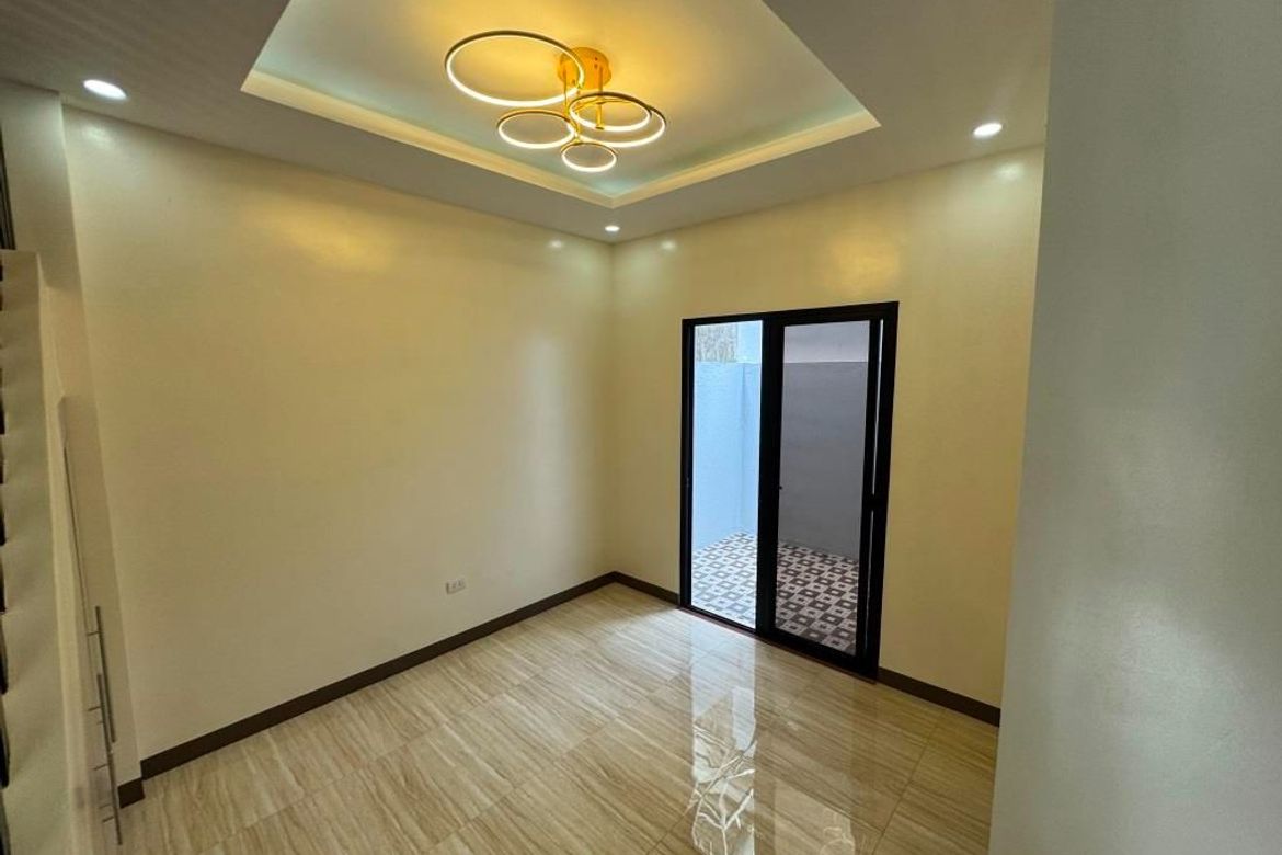 5 Bedroom House for Sale in Molino IV, Bacoor, Cavite – photo 8