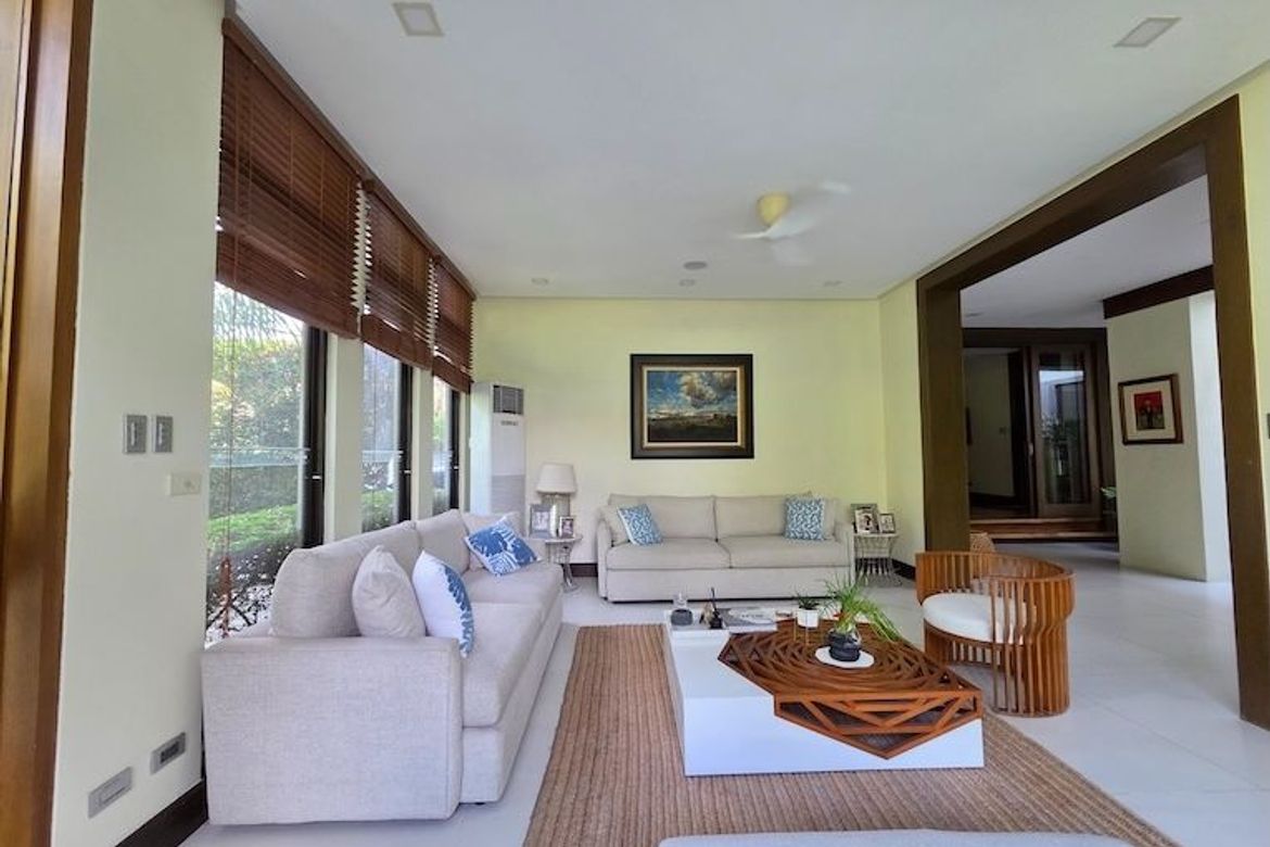 5 Bedroom House for Sale in New Alabang Village, Muntinlupa, Metro Manila – photo 2