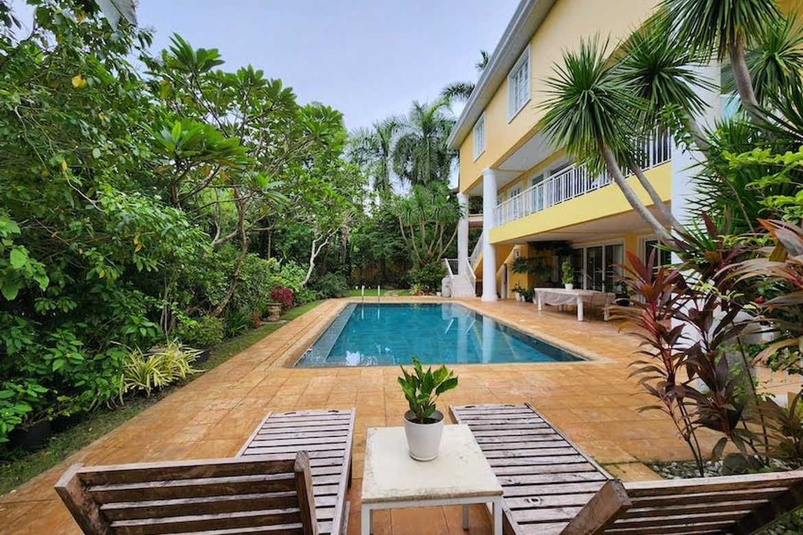 5 Bedroom House for Sale in New Alabang Village, Muntinlupa, Metro Manila
