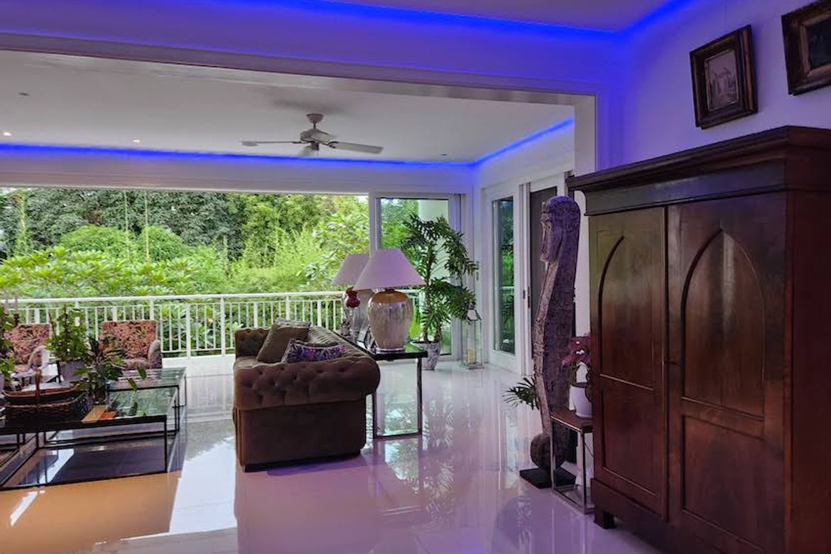 5 Bedroom House for Sale in New Alabang Village, Muntinlupa, Metro Manila – photo 2