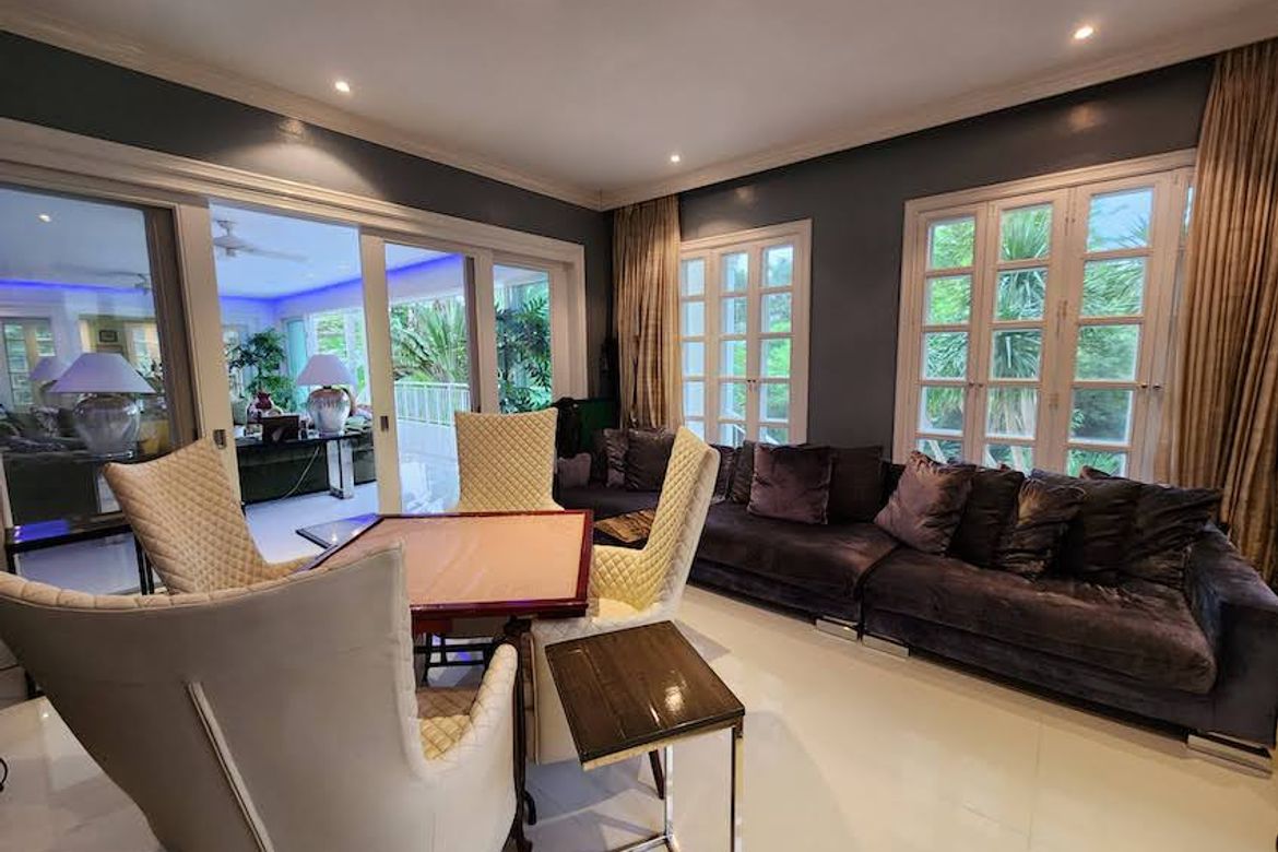 5 Bedroom House for Sale in New Alabang Village, Muntinlupa, Metro Manila – photo 8